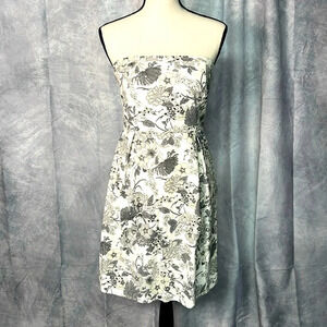 Old Navy Gray, Cream and White Floral Print Strapless Dress - size 6